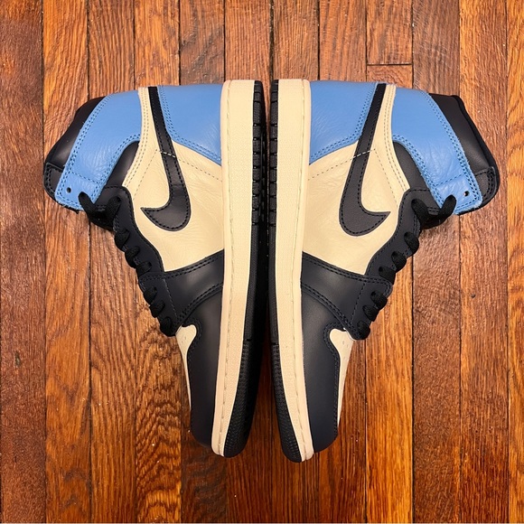 Jordan 1 Obsidian (W) - Picture 3 of 5